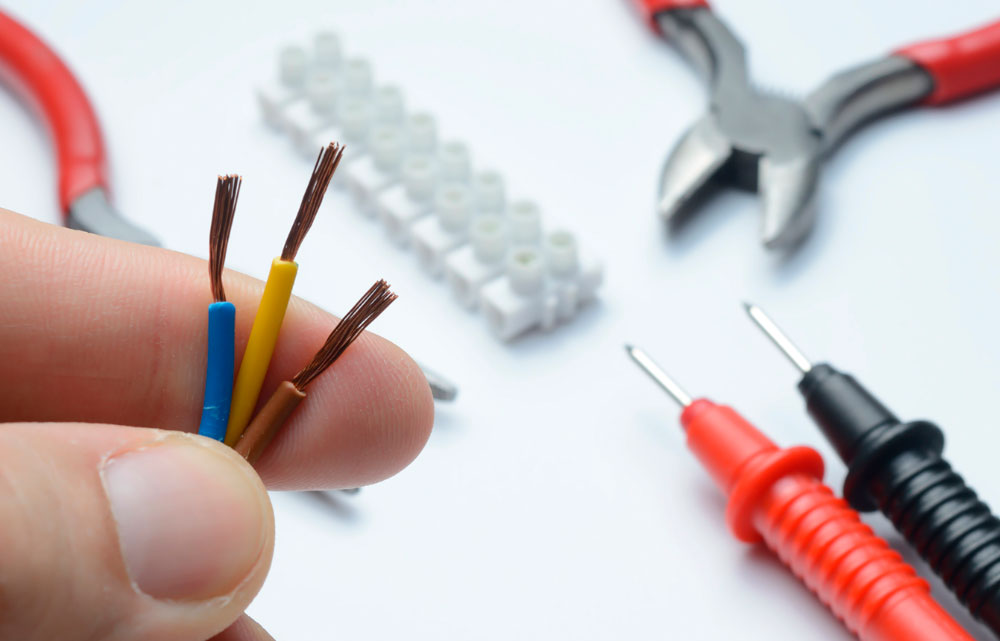 Electricidad fontanería cerrajería y reformas en Madrid